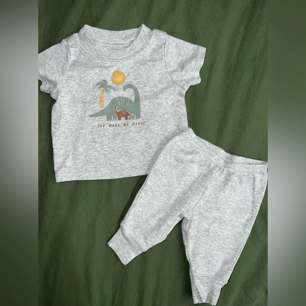 ‼️NWOT: Carter’s “You Make Me Happy” Matching Dino Set - NB